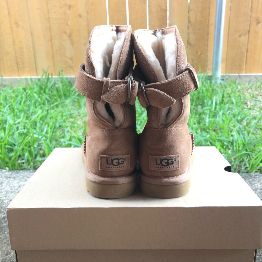 NWOT UGG Pure Women’s size 6